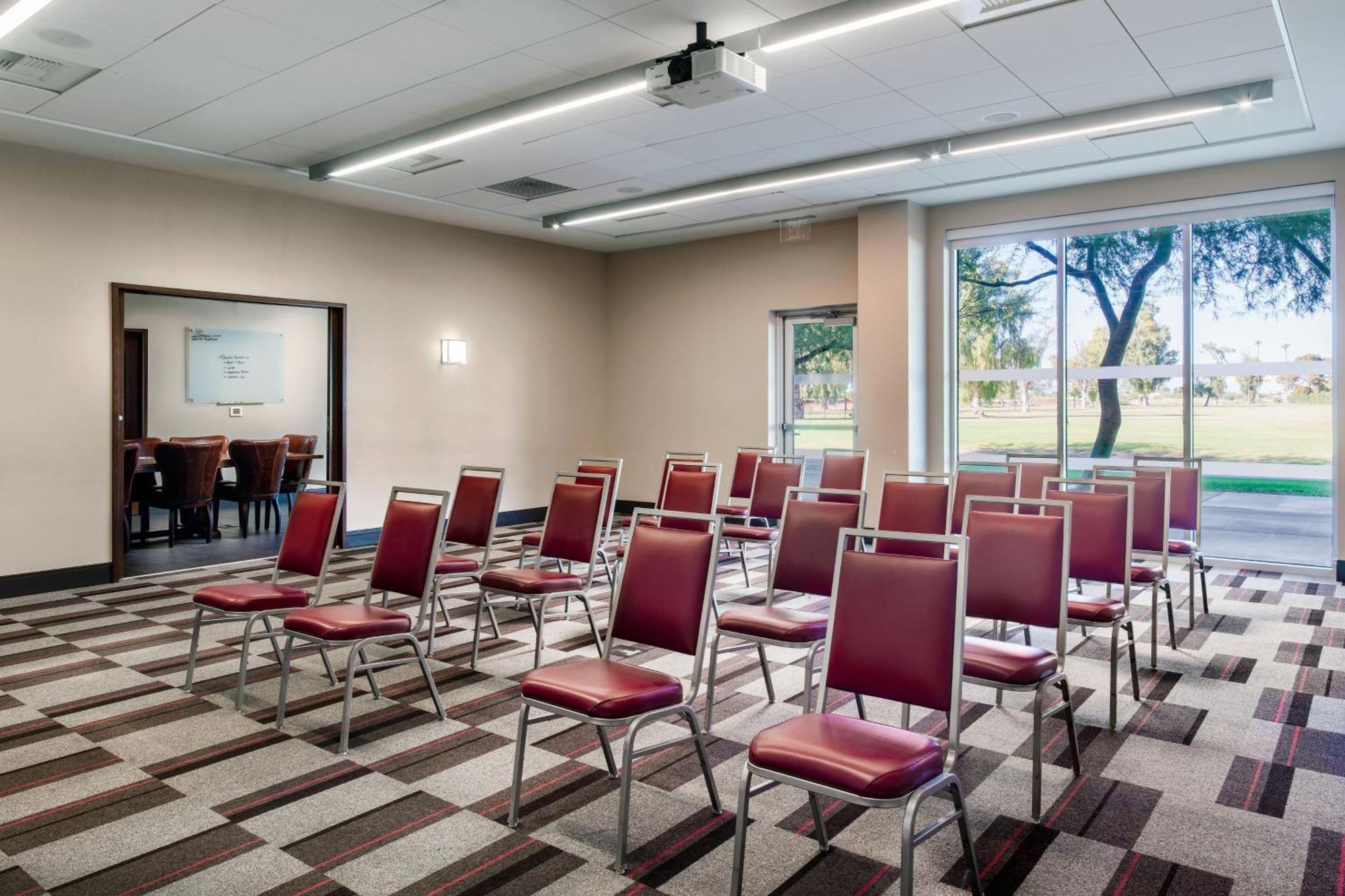 Four Points By Sheraton At Phoenix Mesa Gateway Airport Exterior foto