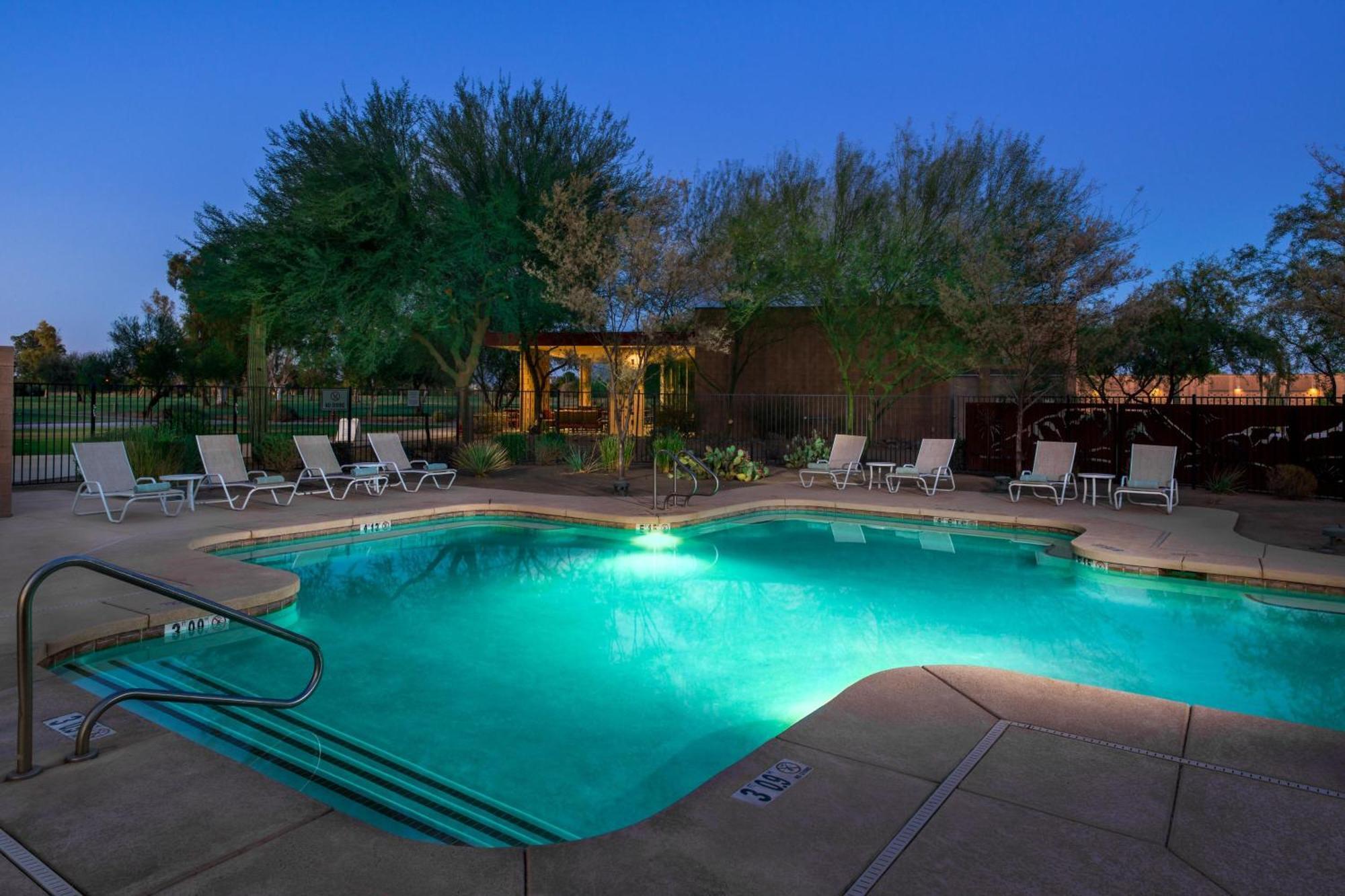 Four Points By Sheraton At Phoenix Mesa Gateway Airport Exterior foto