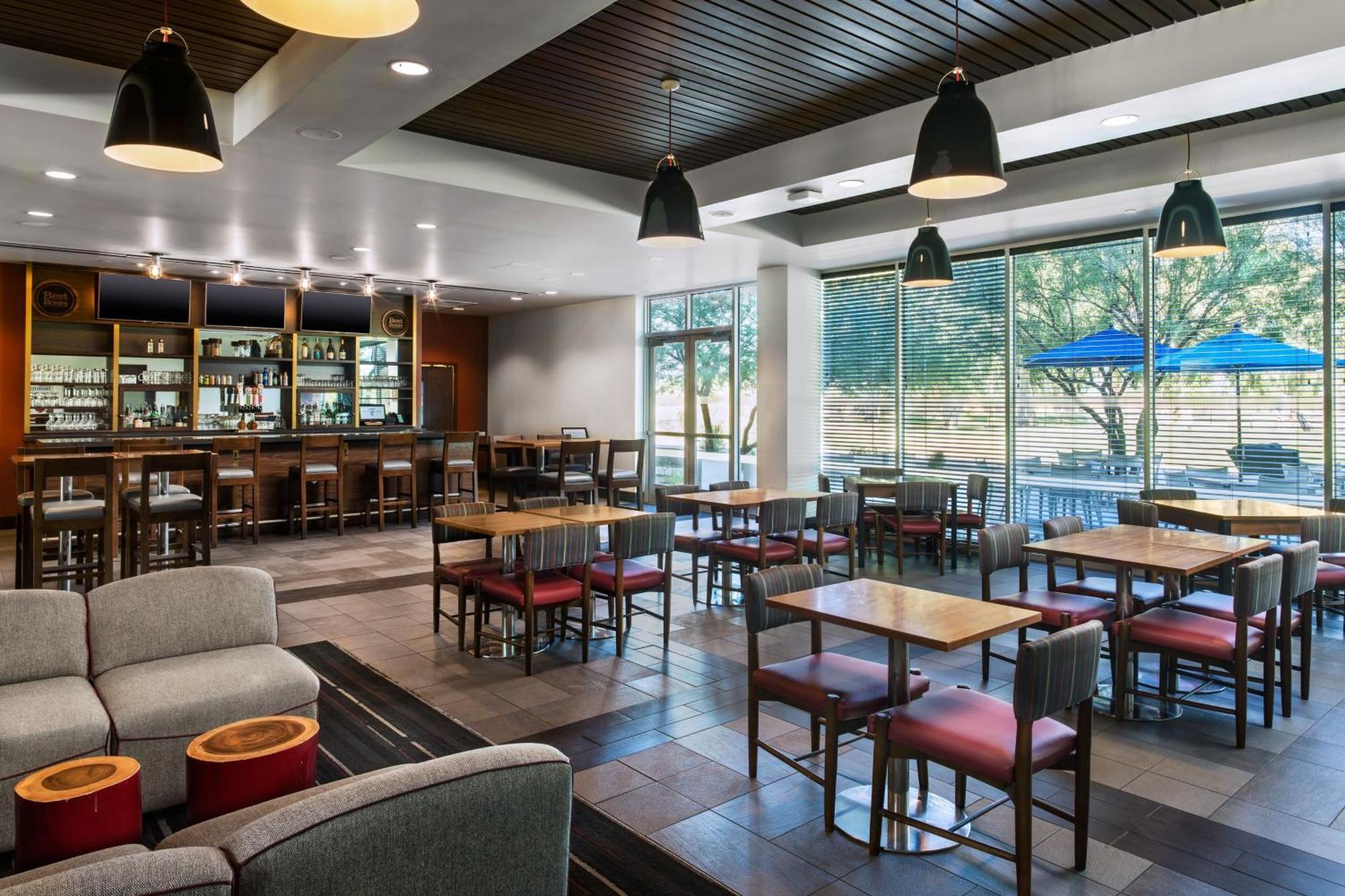 Four Points By Sheraton At Phoenix Mesa Gateway Airport Exterior foto
